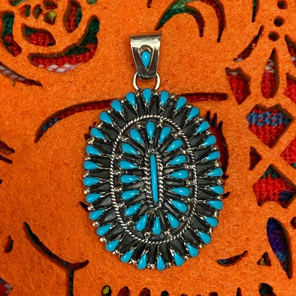 Sleeping Beauty Turquoise Petit Point/Needle Point Pendant - Picture 4 of 6